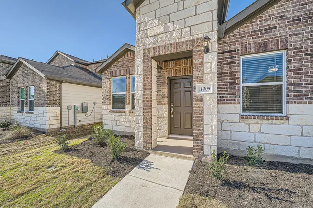 $2,250 | 14005 Edna Maxine Walk, Del Valle, TX 78617