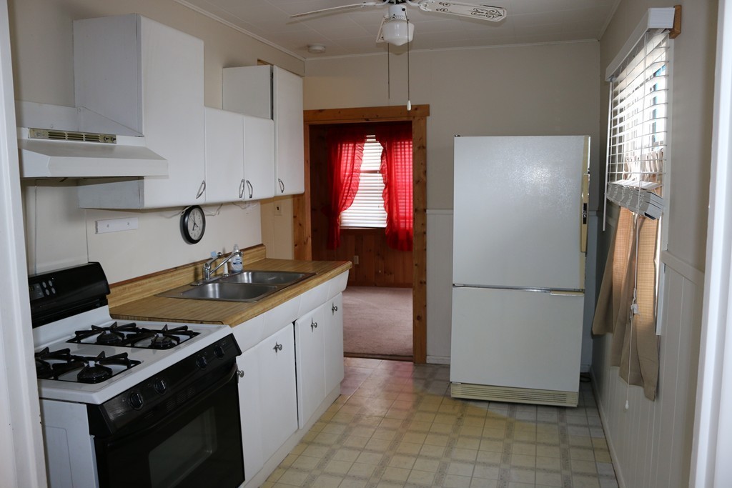46 Ramah Street Springfield, MA 01104 - Photo 5 of 25