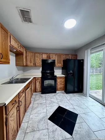 $1,300 | 12707 Skyline Boulevard, San Antonio, TX 78217