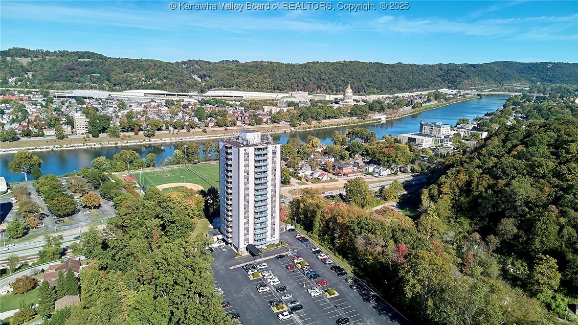 1800 Roundhill Road, Unit 1703 Charleston, WV 25314 - Photo 34 of 37 Gallery Image 34