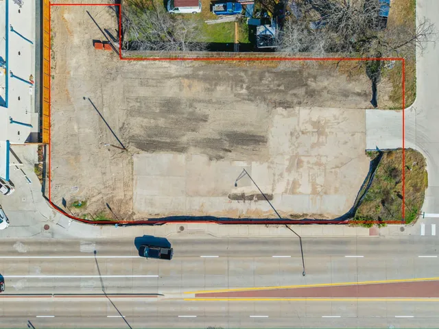 $599,900 | 3209-3213 South College Avenue, Bryan, TX 77801