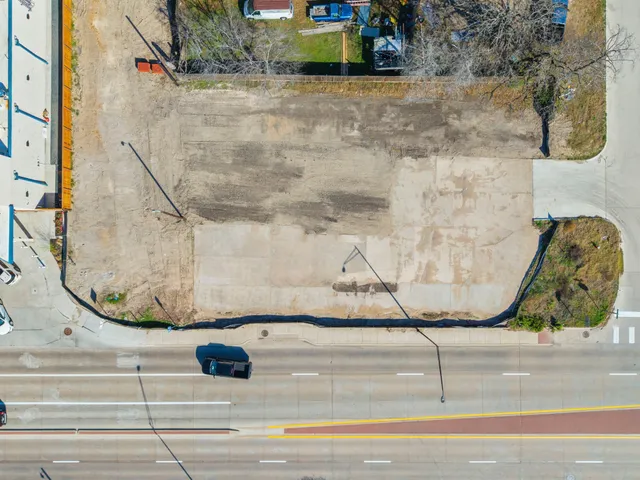 $599,900 | 3209-3213 South College Avenue, Bryan, TX 77801