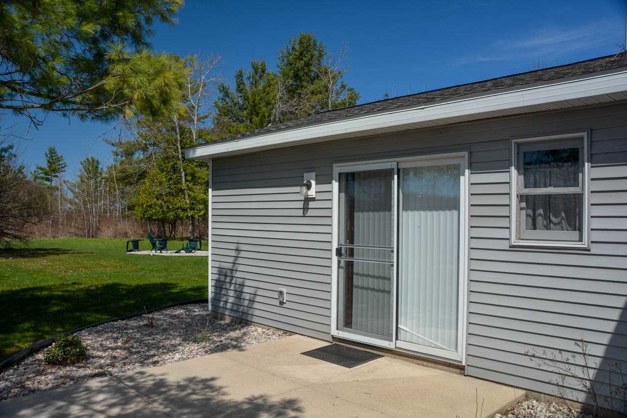 2527 North Three Mile Road Traverse City, MI 49686 - Photo 29 of 38 1831388-28.JPG