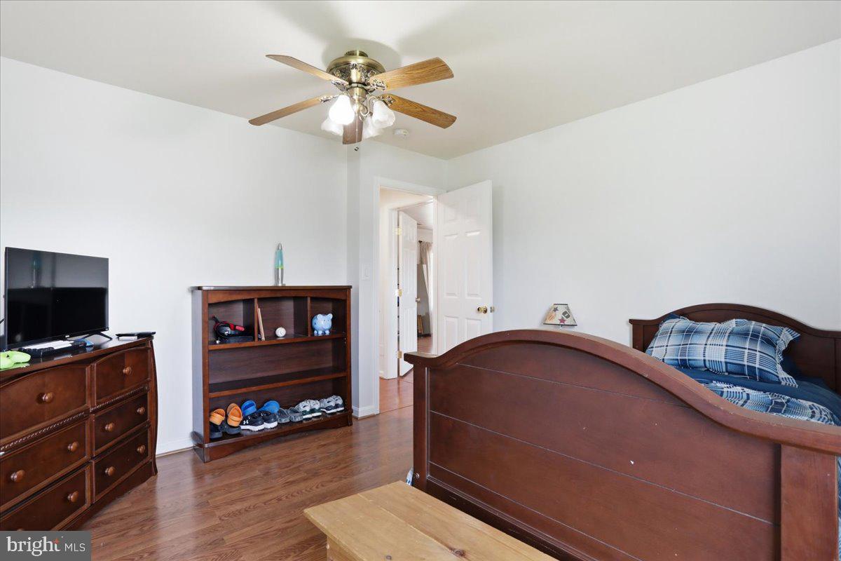 16818 Sterling Road Williamsport, MD 21795 - Photo 24 of 48 Third bedroom