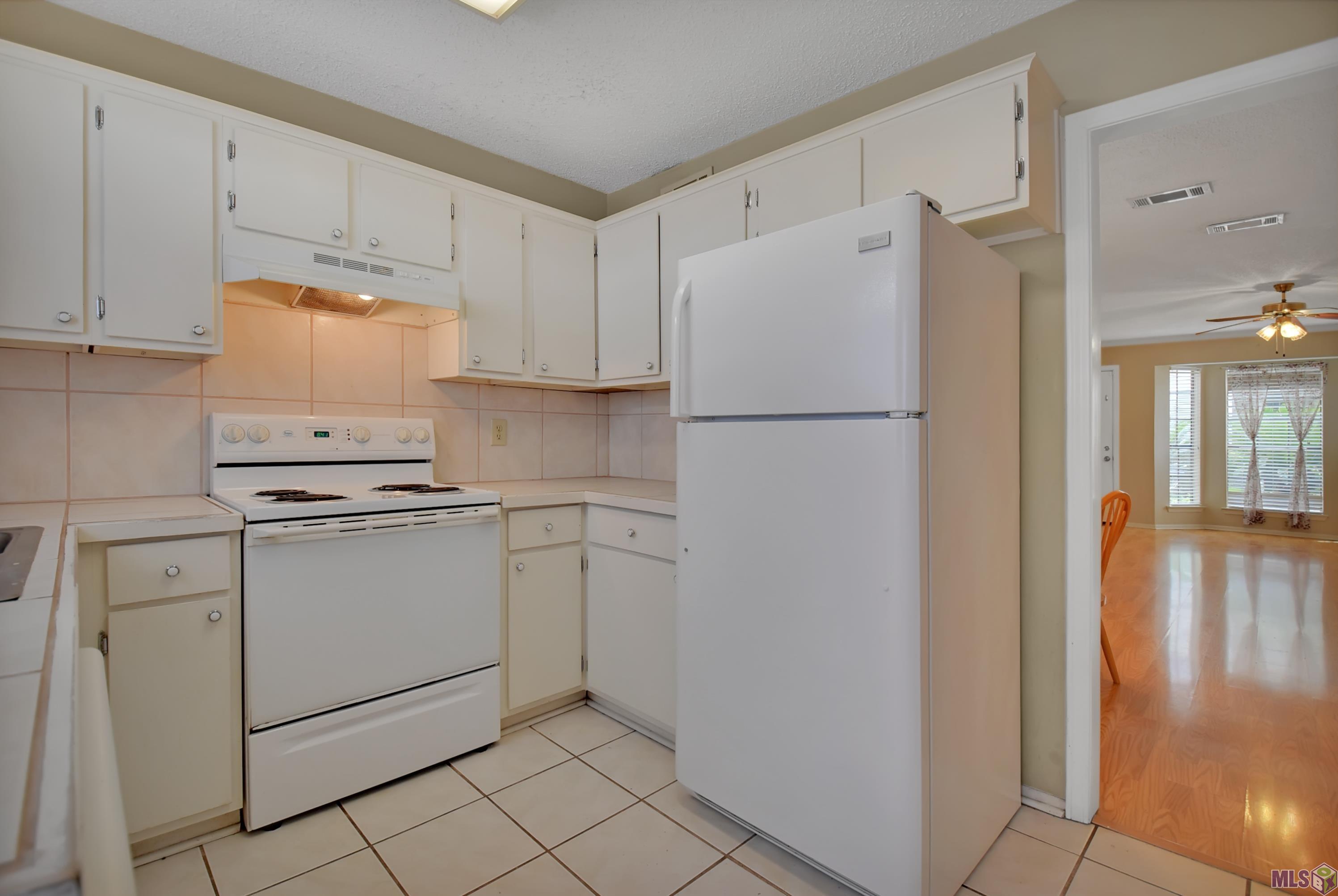 2628 South Roth Avenue, Unit B Gonzales, LA 70737 - Photo 6 of 12 Gallery Image 6