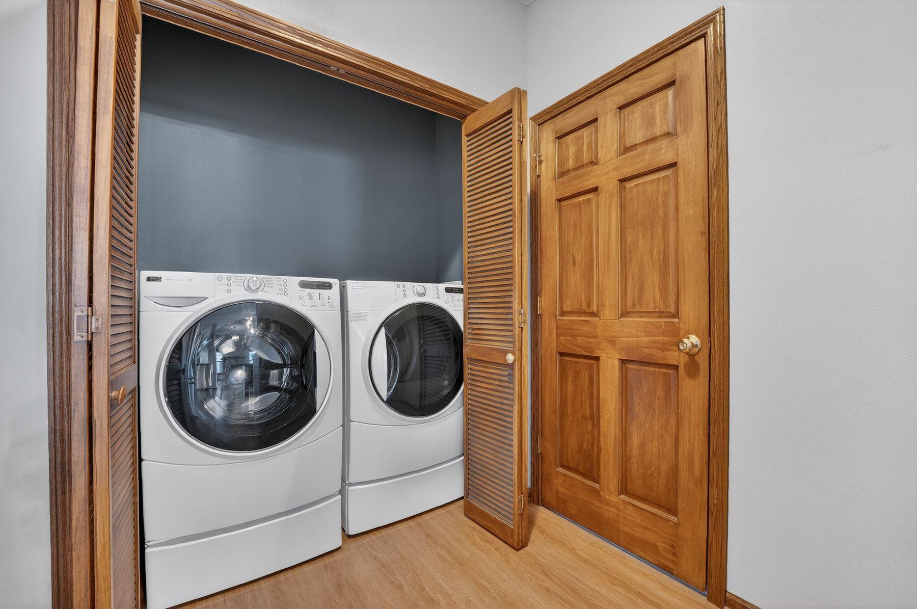 4226 West Willow Way Milwaukee, WI 53221 - Photo 11 of 30 Main Floor Laundry