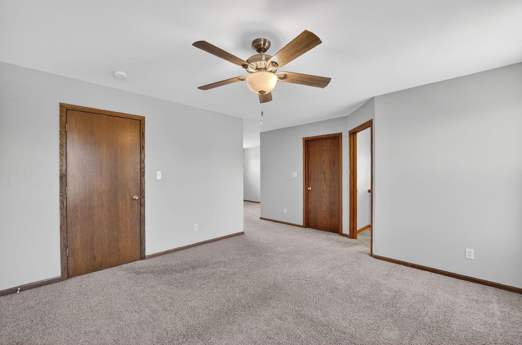 4226 West Willow Way Milwaukee, WI 53221 - Photo 16 of 30 Primary Suite