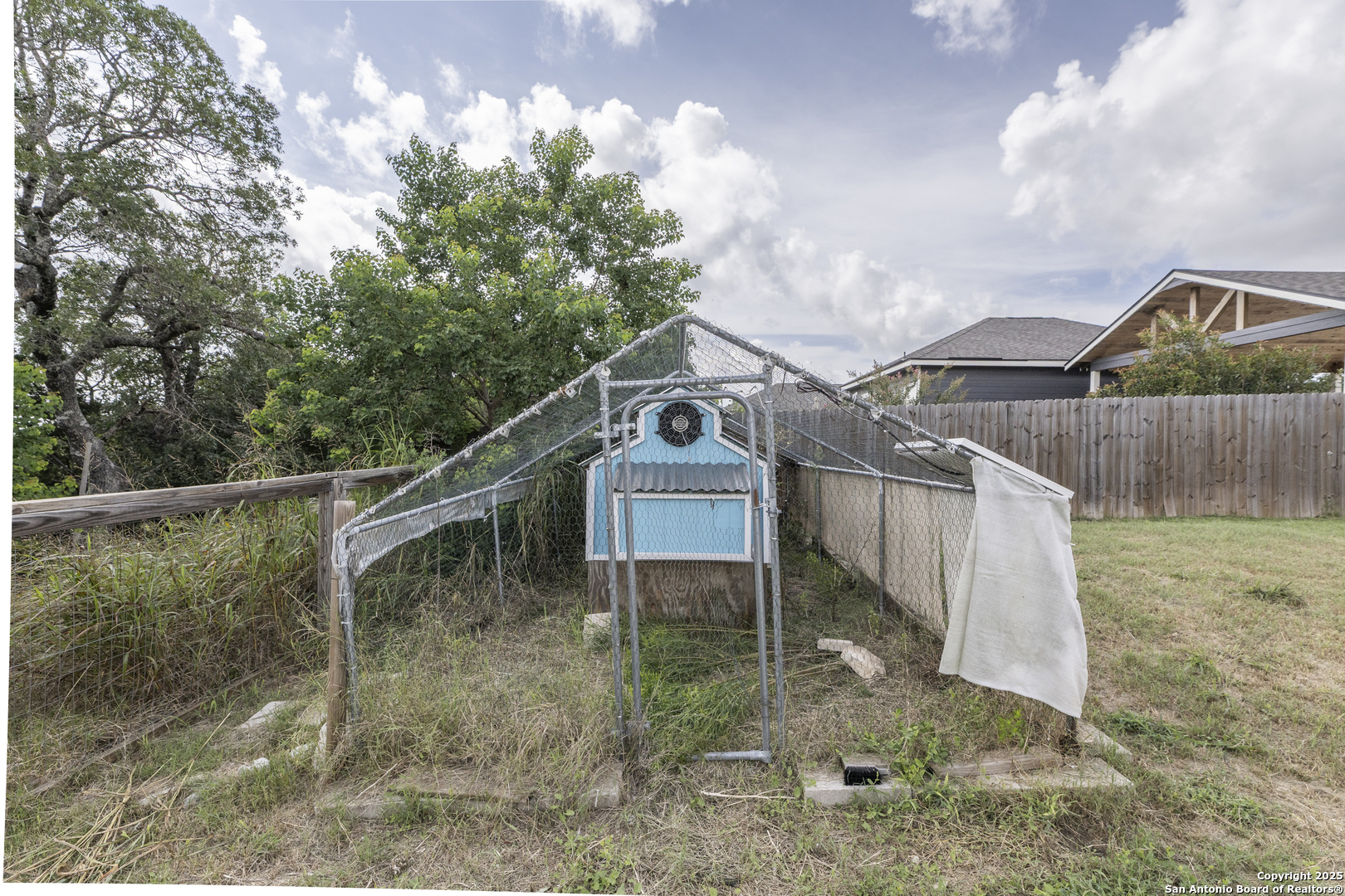 421 Cimarron Spring Branch, TX 78070 - Photo 19 of 29 a house view with a garden space
