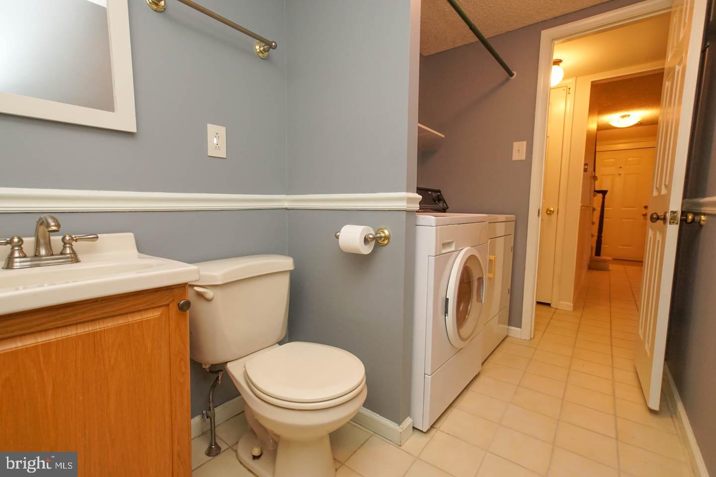 828 Cliff Road Bensalem, PA 19020 - Photo 9 of 33 Gallery Image 9