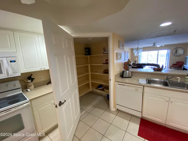$2,500 | 8951 Lake Drive, Unit 303, Cape Canaveral, FL 32920