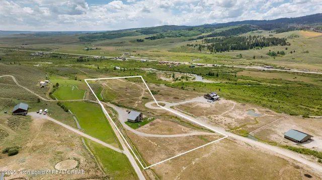 $2,950,000 | 13 Spirit Winds Way, Bondurant, WY 82922