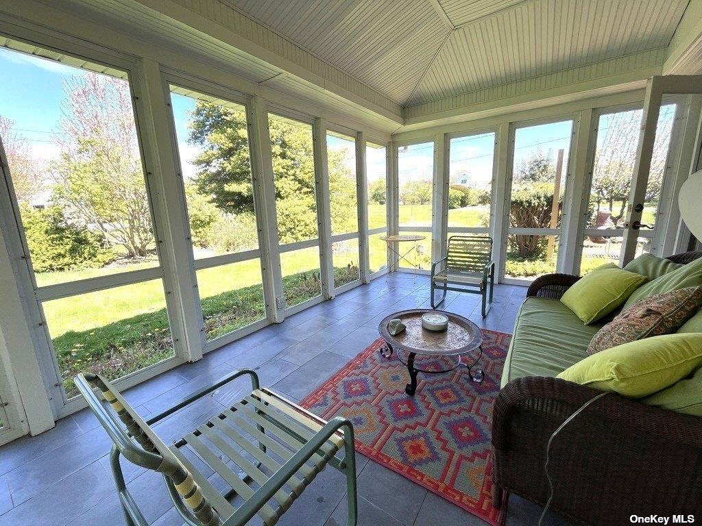 400 Hill Road Southold, NY 11971 - Photo 1 of 27