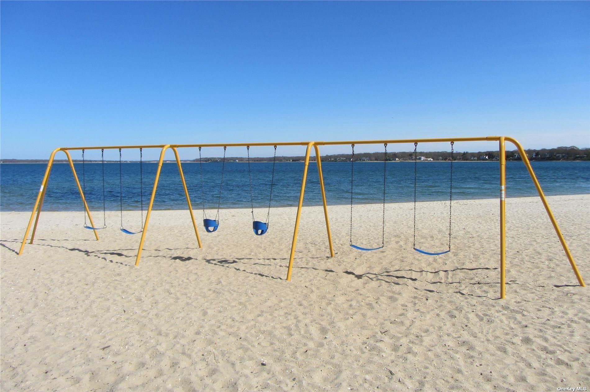 400 Hill Road Southold, NY 11971 - Photo 27 of 27 Founders Beach on the Bay