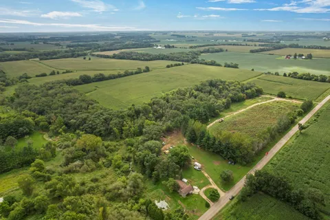 $375,000 | 72 Franklin Road, Stoughton, WI 53589