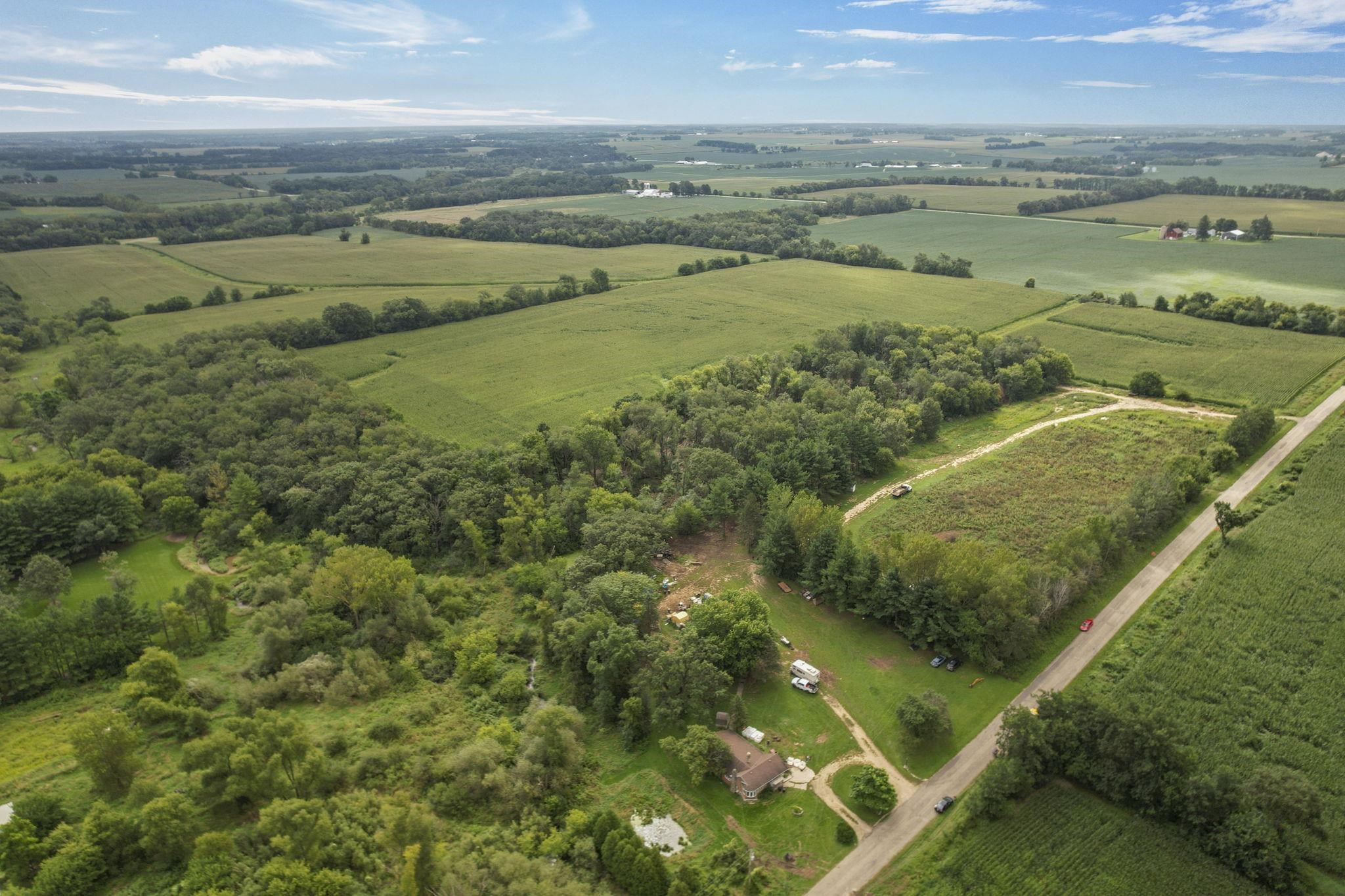 72 Franklin Road Stoughton, WI 53589 - Photo 2 of 9