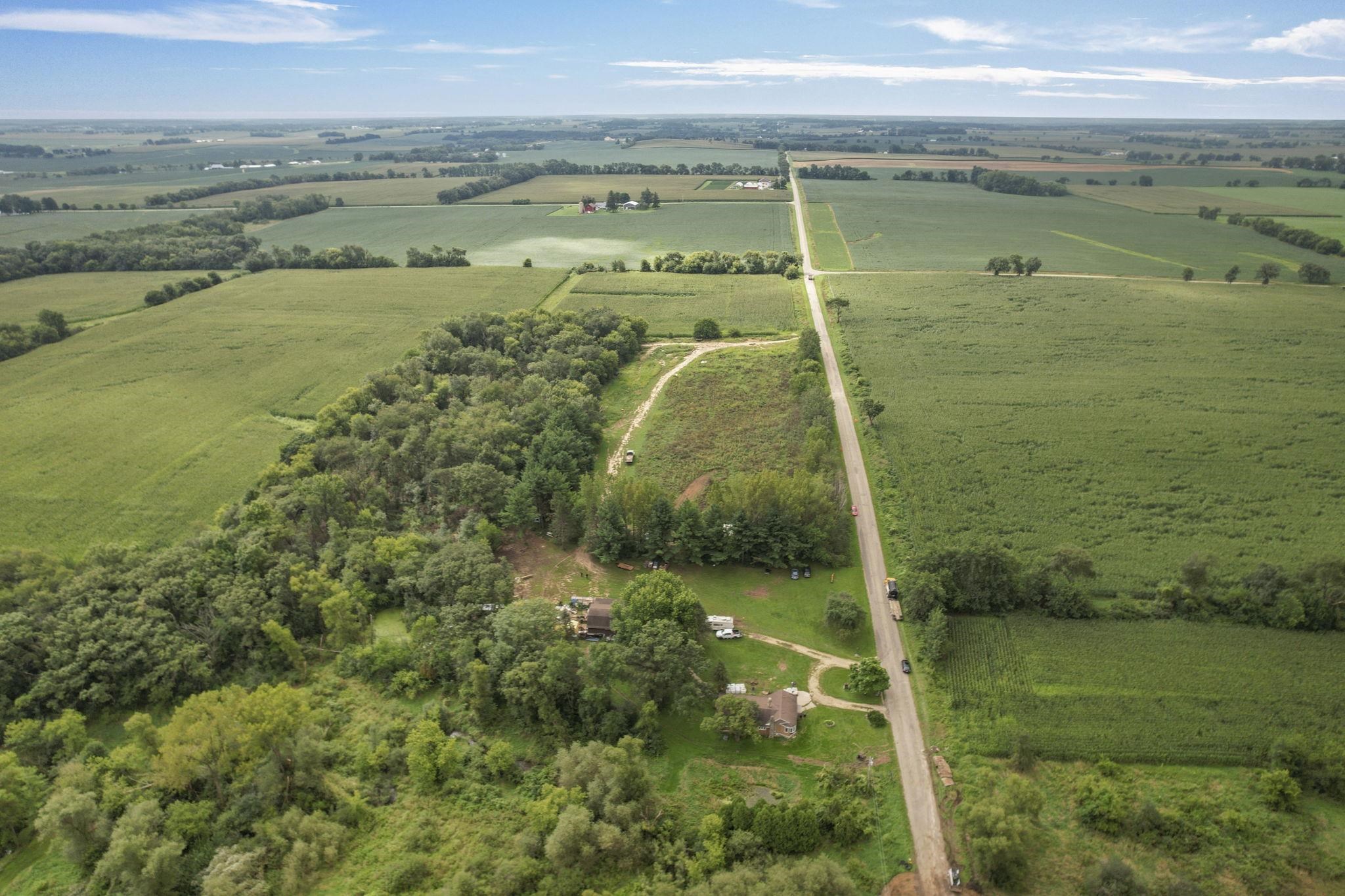 72 Franklin Road Stoughton, WI 53589 - Photo 3 of 9