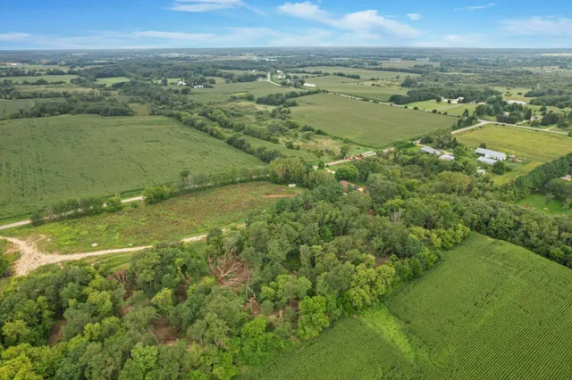 $375,000 | 72 Franklin Road, Stoughton, WI 53589