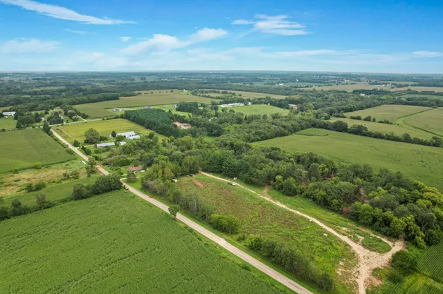 $375,000 | 72 Franklin Road, Stoughton, WI 53589