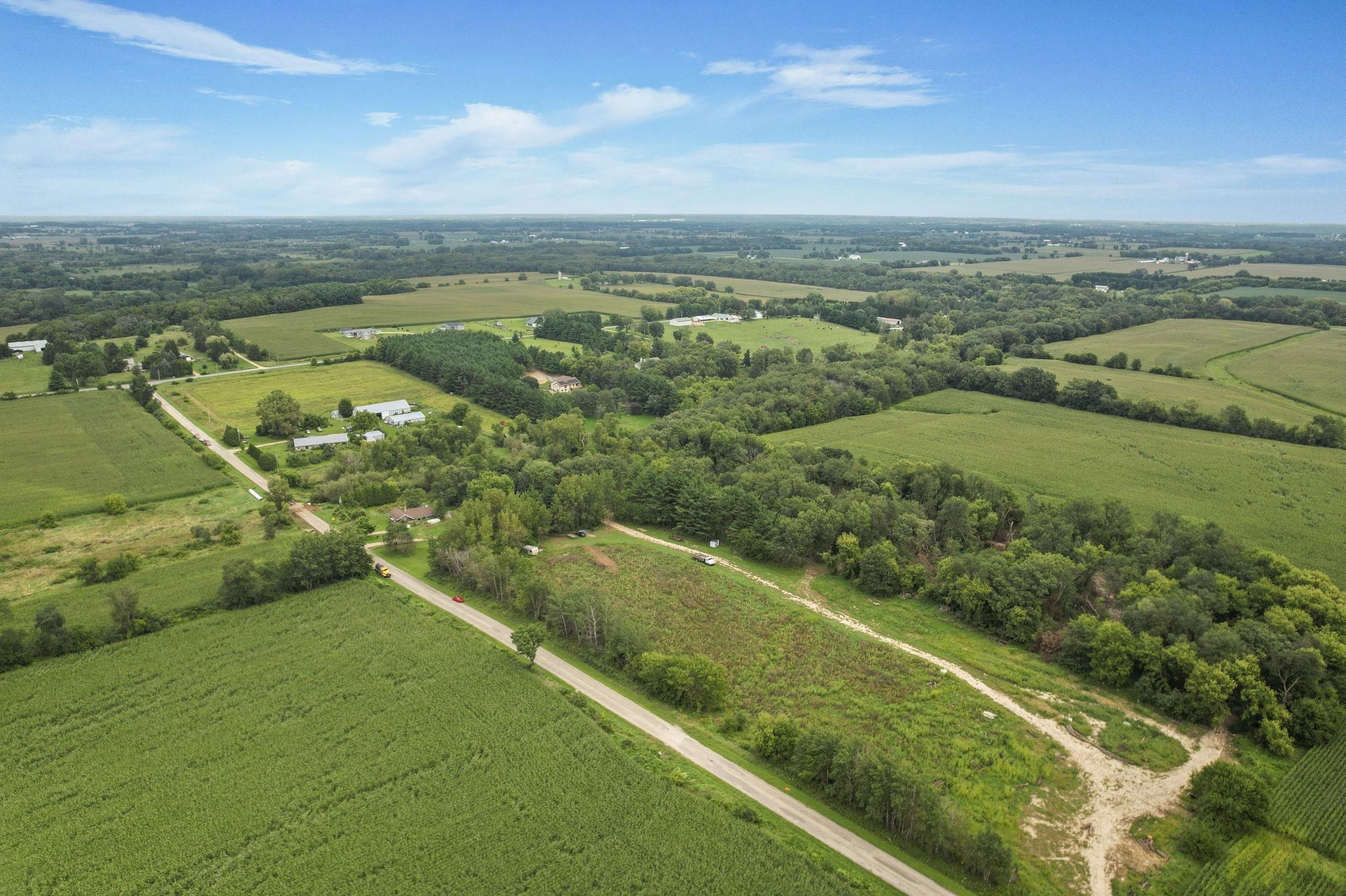 72 Franklin Road Stoughton, WI 53589 - Photo 8 of 9