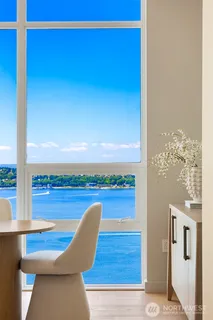 $2,850,000 | 121 Stewart Street, Unit 3704, Seattle, WA 98101
