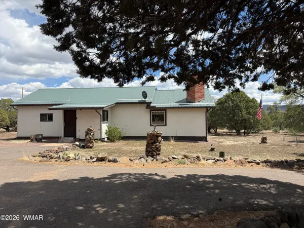 $450,000 | 2 County Road, Nutrioso, AZ 85932