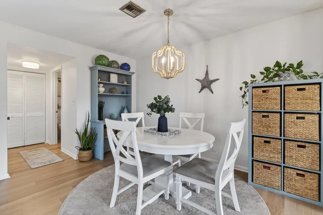 $469,000 | 717 Highway 1, Unit 912, Jupiter, FL 33477