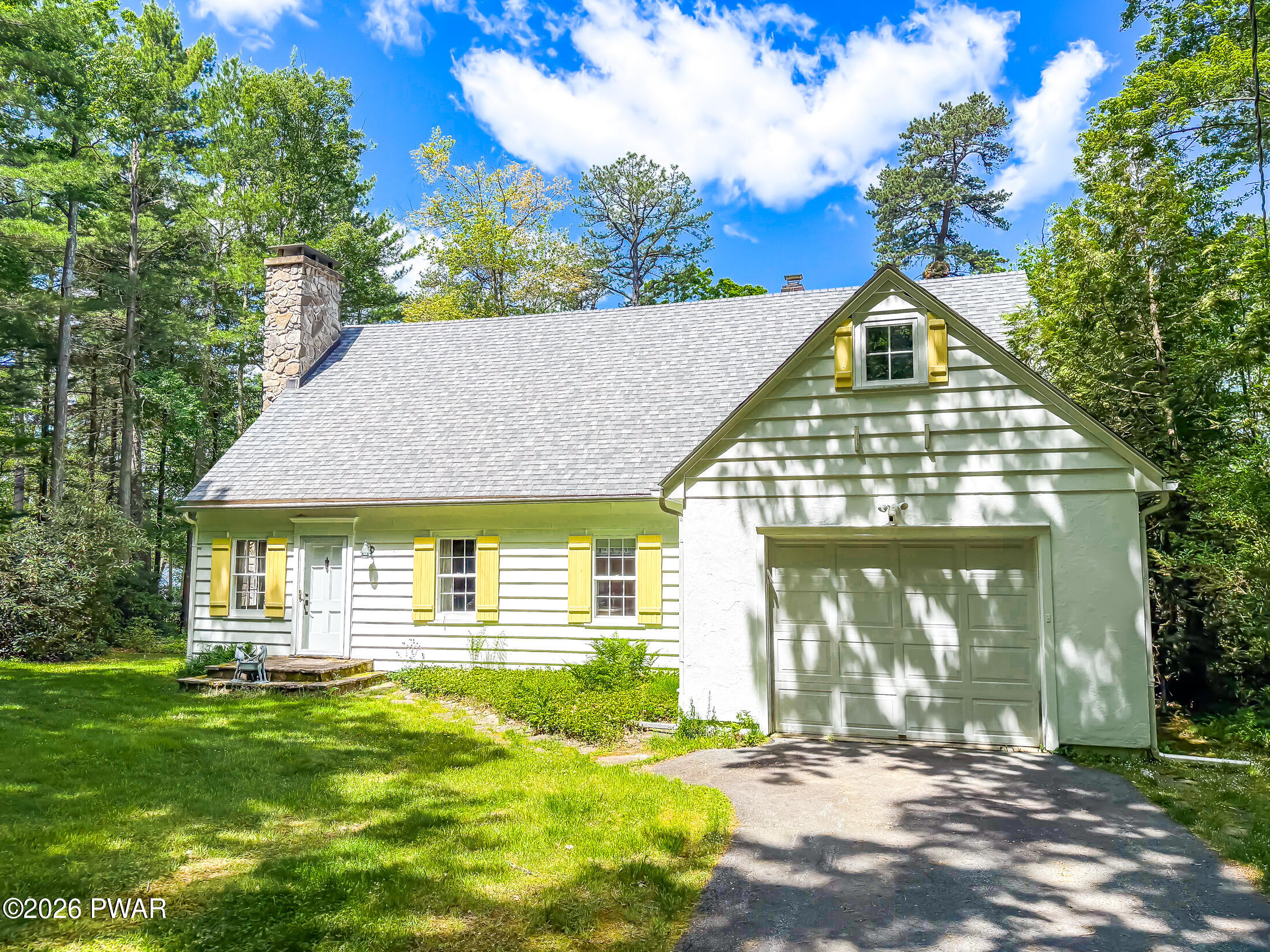105 South Fairview Road Tafton, PA 18464 - Photo 3 of 62
