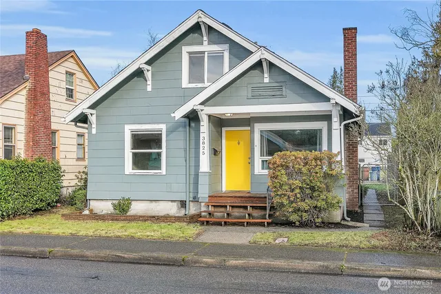 $2,395 | 3825 South 12th Street, Tacoma, WA 98405