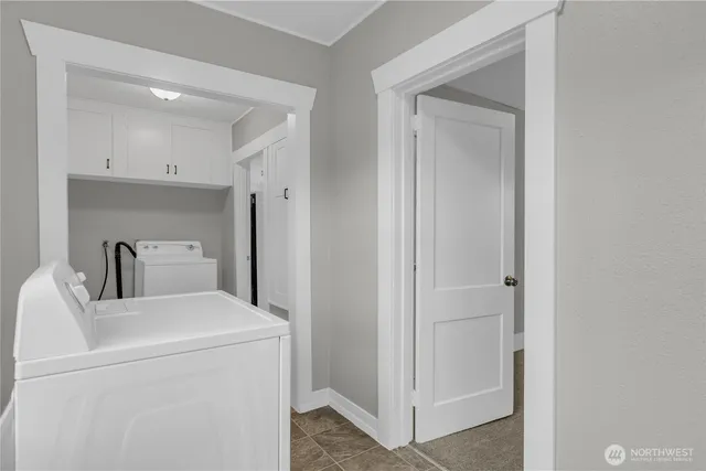 $2,395 | 3825 South 12th Street, Tacoma, WA 98405