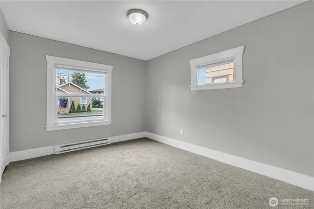 $2,395 | 3825 South 12th Street, Tacoma, WA 98405