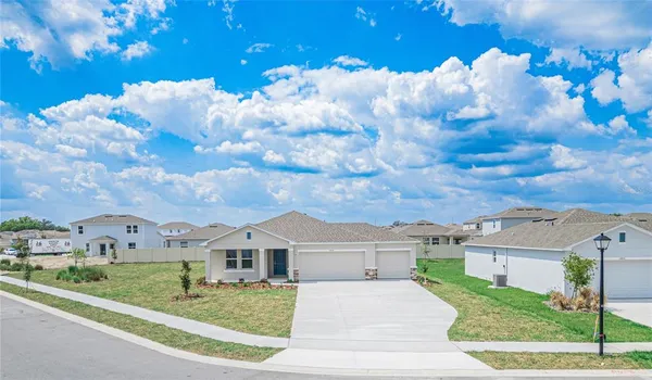 $2,700 | 2454 Slippery Rock Street, Auburndale, FL 33823