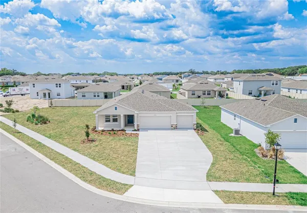 $2,700 | 2454 Slippery Rock Street, Auburndale, FL 33823