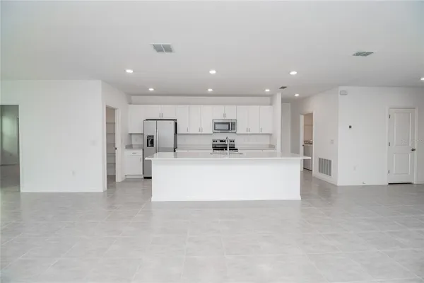 $2,700 | 2454 Slippery Rock Street, Auburndale, FL 33823