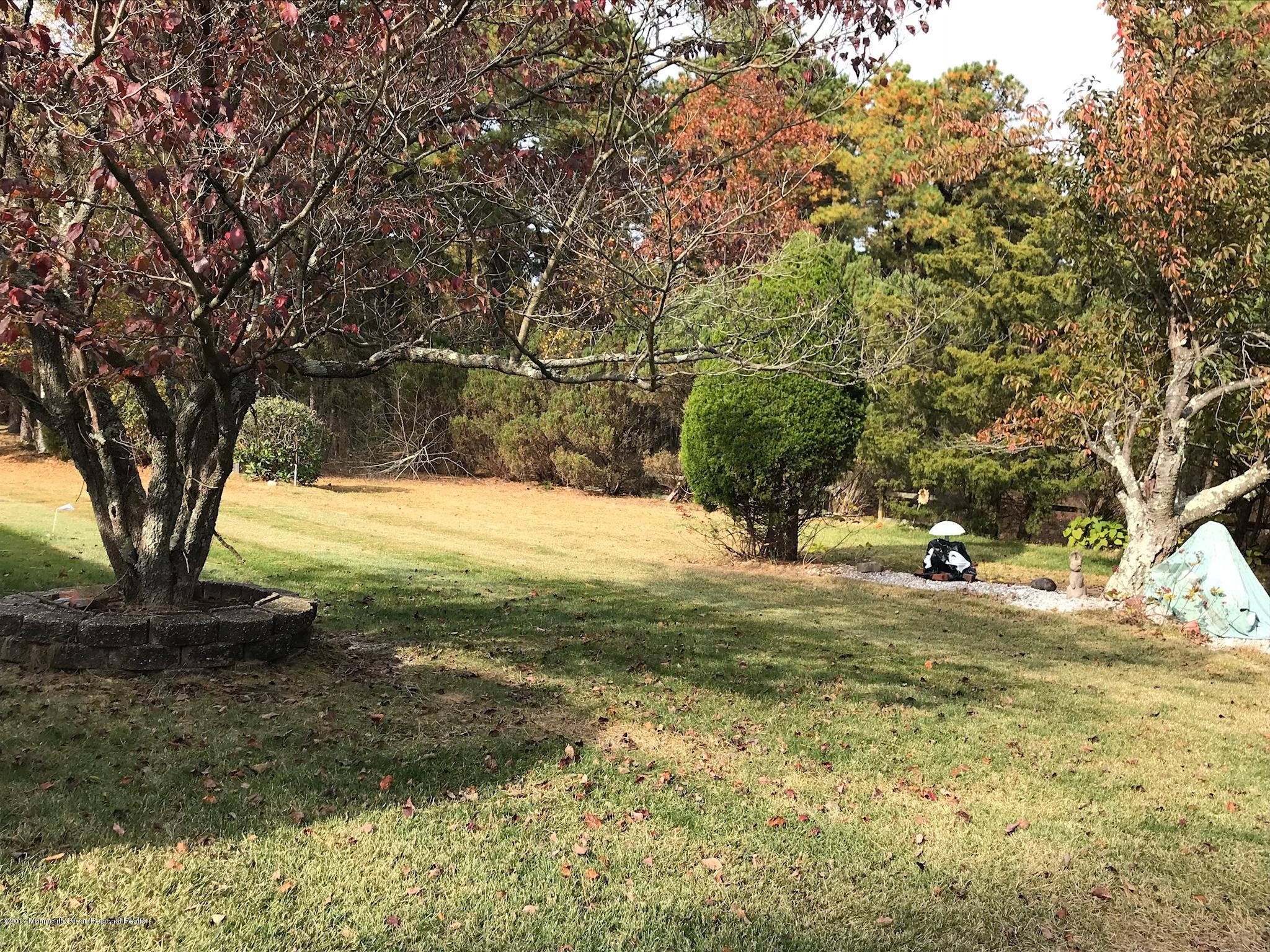 55 Sunset Road Whiting, NJ 08759 - Photo 3 of 4 99DEB38C-97C2-4281-8D93-D4A5193AFE85