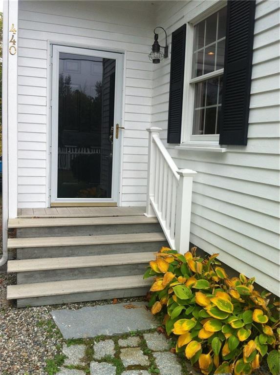 440 Hinckley Ridge Road Blue Hill, ME 04614 - Photo 11 of 16 Nice entry with enclosed area before...
