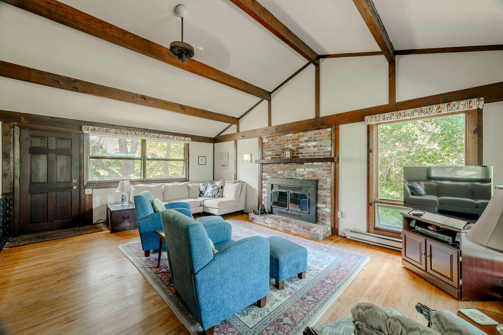450 Lieutenant Island Road Wellfleet, MA 02667 - Photo 5 of 39 450_Lieutenant-2