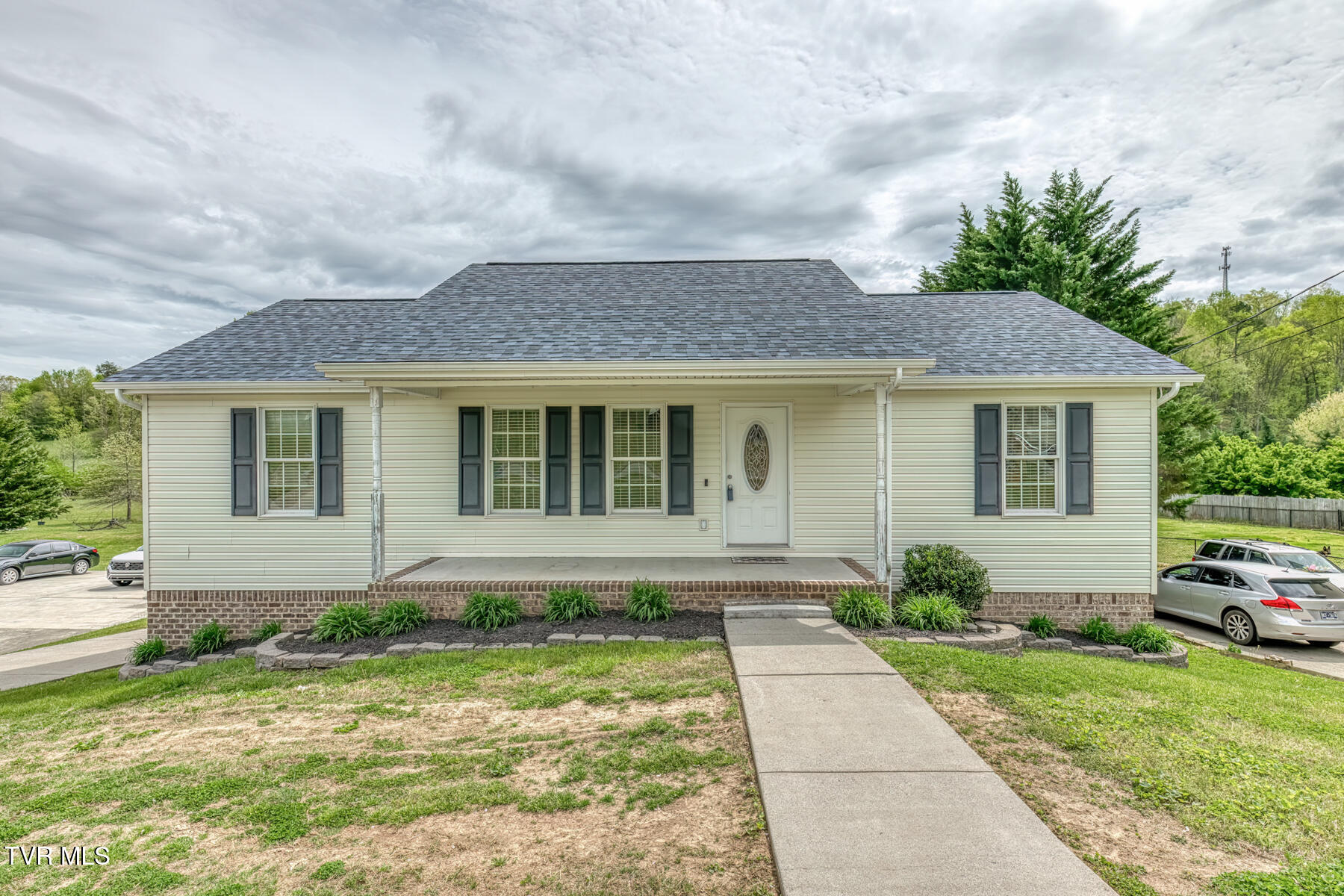 153 Hunters Run Lane Mount Carmel, TN 37645 - Photo 1 of 36 153 Hunters Run Ln-1