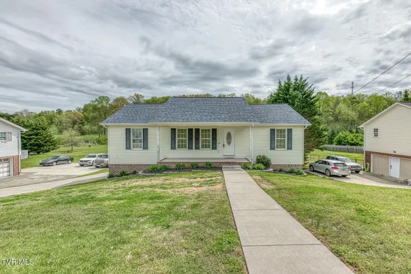 $299,000 | 153 Hunters Run Lane, Mount Carmel, TN 37645
