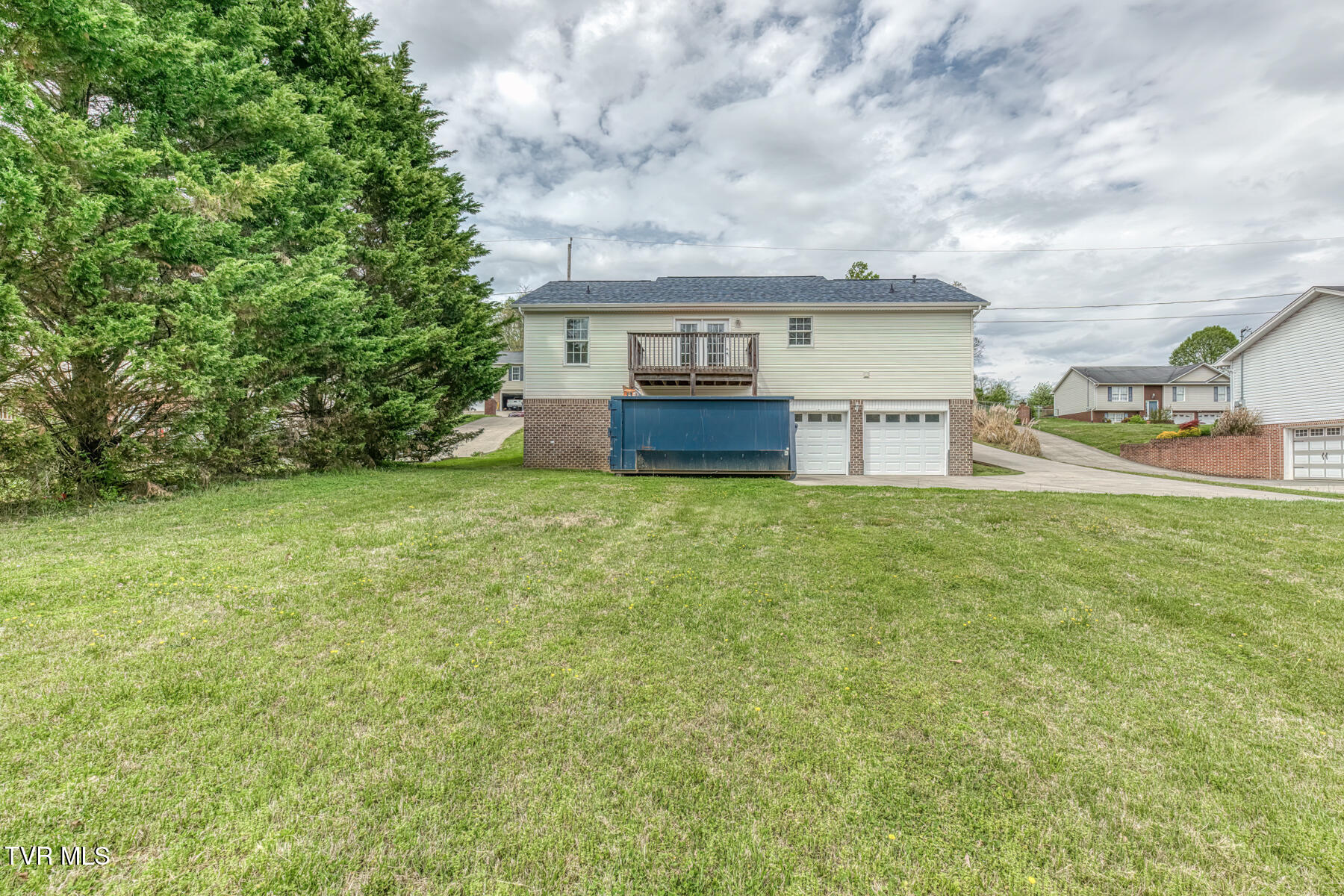 153 Hunters Run Lane Mount Carmel, TN 37645 - Photo 35 of 36 153 Hunters Run Ln-35
