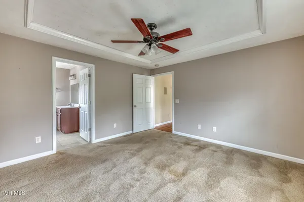 $299,000 | 153 Hunters Run Lane, Mount Carmel, TN 37645