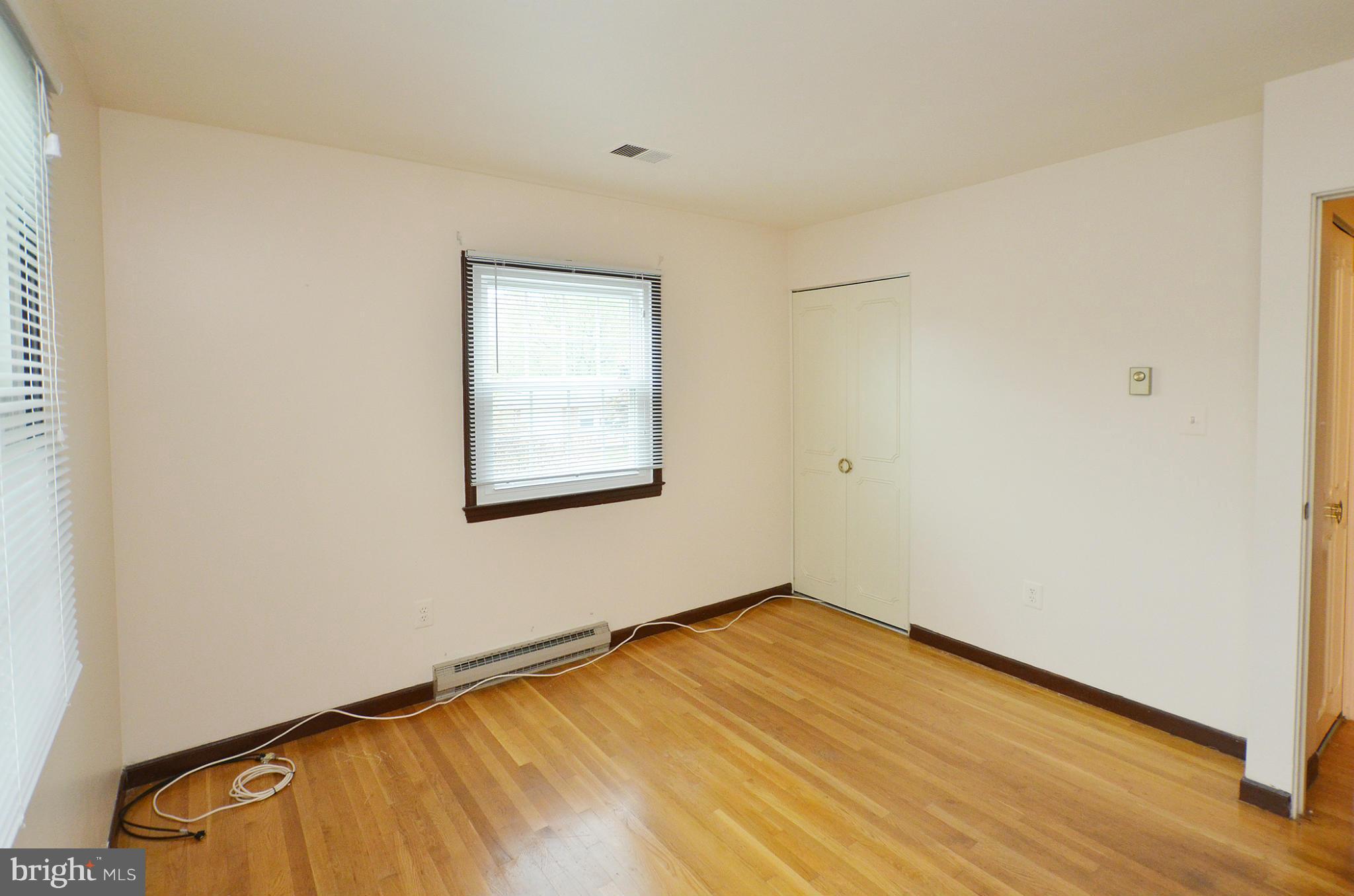 1001 South Hoga Road Sterling, VA 20164 - Photo 9 of 20 Bedroom (Master)