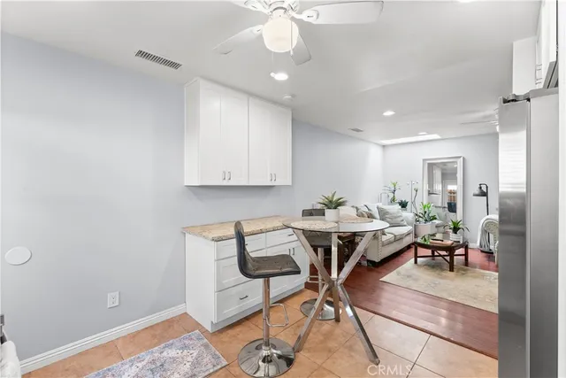 $1,275,000 | 16582 Lucia Lane, Huntington Beach, CA 92647