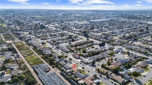 $1,275,000 | 16582 Lucia Lane, Huntington Beach, CA 92647