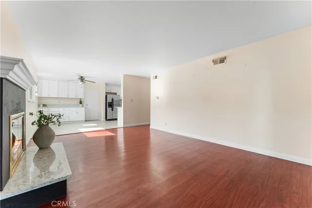 $1,275,000 | 16582 Lucia Lane, Huntington Beach, CA 92647