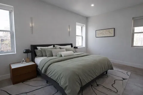 $3,400 | 335 Arlington Avenue, Unit 2, Jersey City, NJ 07304