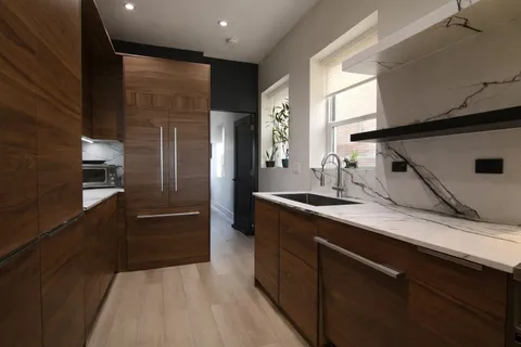 $3,400 | 335 Arlington Avenue, Unit 2, Jersey City, NJ 07304