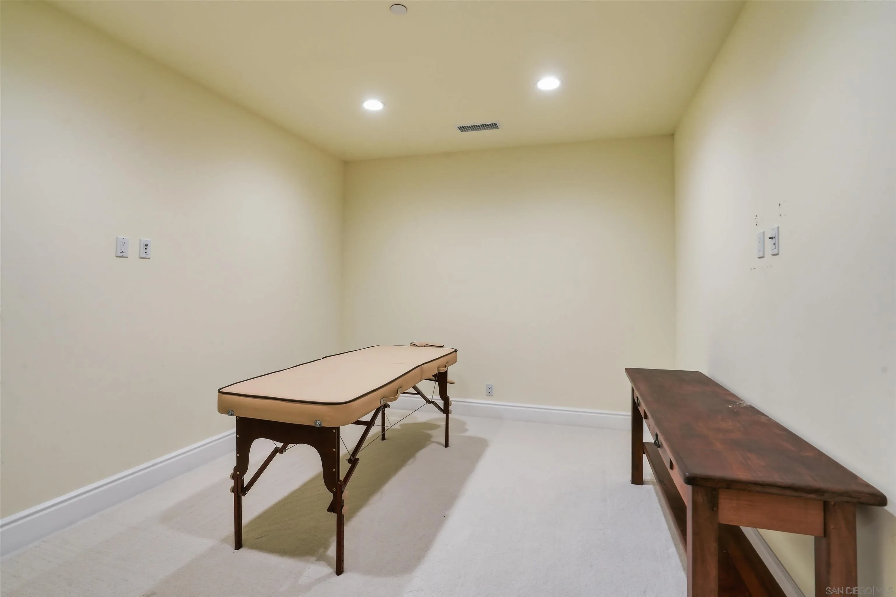 6045 Mimulus Rancho Santa Fe, CA 92067 - Photo 39 of 39 Massage Room