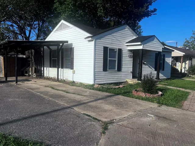 $1,400 | 1333 Meadowbrook Drive, Garland, TX 75040