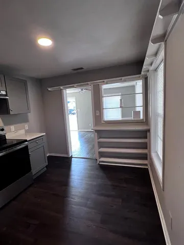 $1,400 | 1333 Meadowbrook Drive, Garland, TX 75040