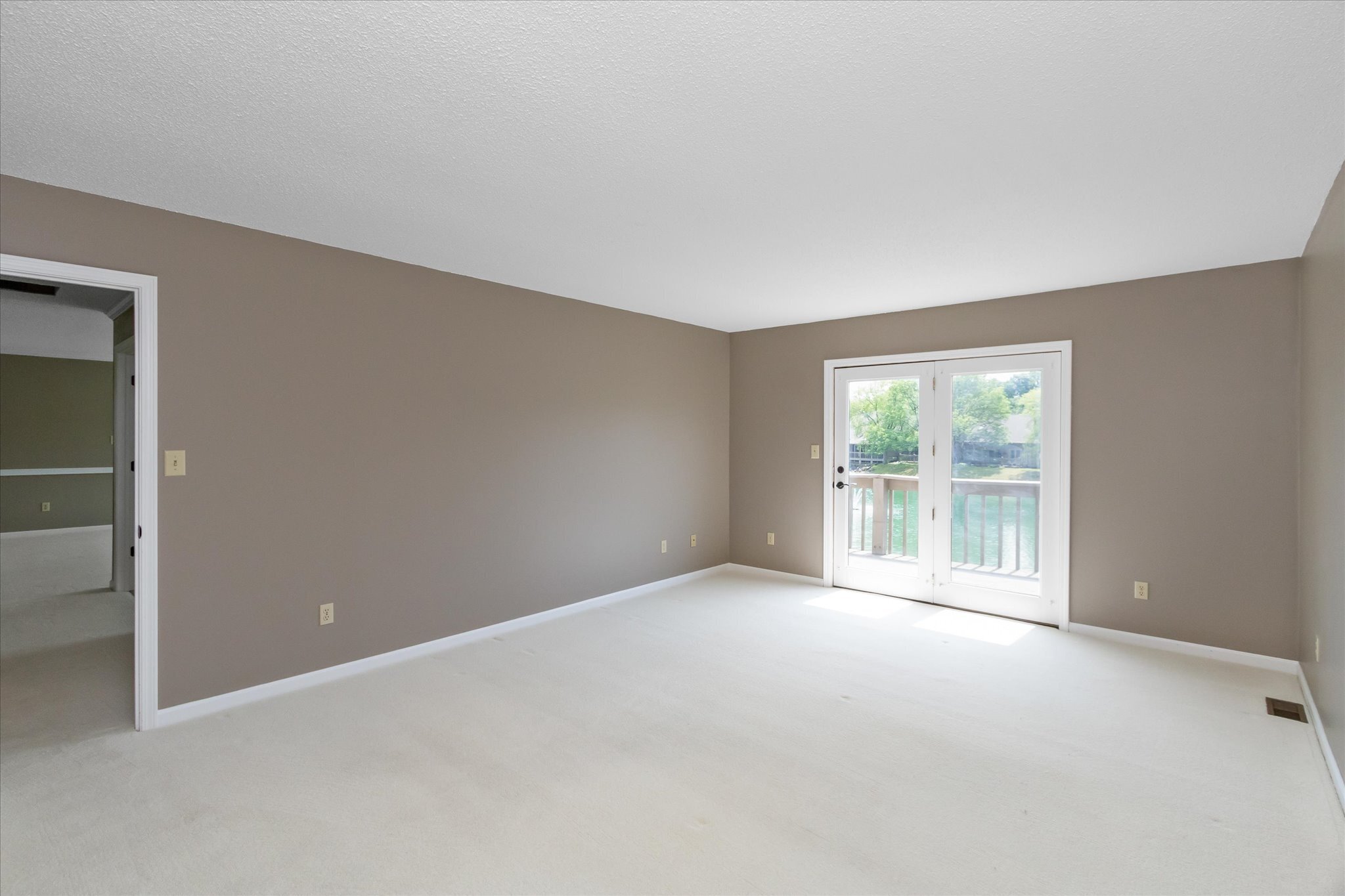 8455 Sand Point Way Indianapolis, IN 46240 - Photo 13 of 25